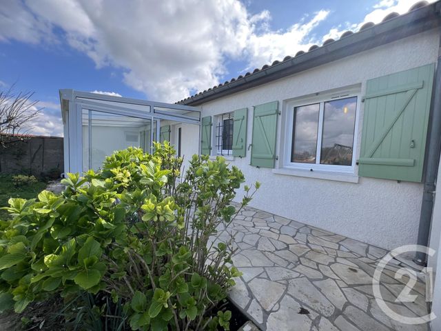 maison à vendre - 4 pièces - 104.1 m2 - FOURAS - 17 - POITOU-CHARENTES - Century 21 Aunis Immo