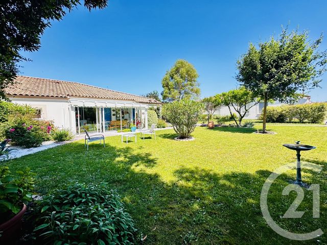 Afficher la photo en grand maison à vendre - 3 pièces - 95.6 m2 - ST LAURENT DE LA PREE - 17 - POITOU-CHARENTES - Century 21 Aunis Immo