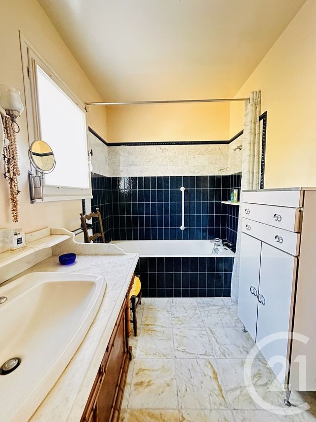 maison à vendre - 5 pièces - 127.0 m2 - FOURAS - 17 - POITOU-CHARENTES - Century 21 Aunis Immo