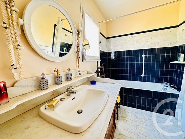 maison à vendre - 5 pièces - 127.0 m2 - FOURAS - 17 - POITOU-CHARENTES - Century 21 Aunis Immo