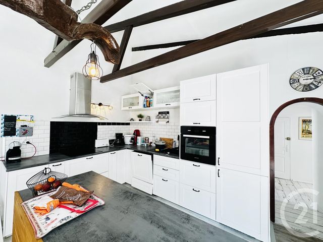 maison à louer - 5 pièces - 110.0 m2 - FOURAS - 17 - POITOU-CHARENTES - Century 21 Aunis Immo