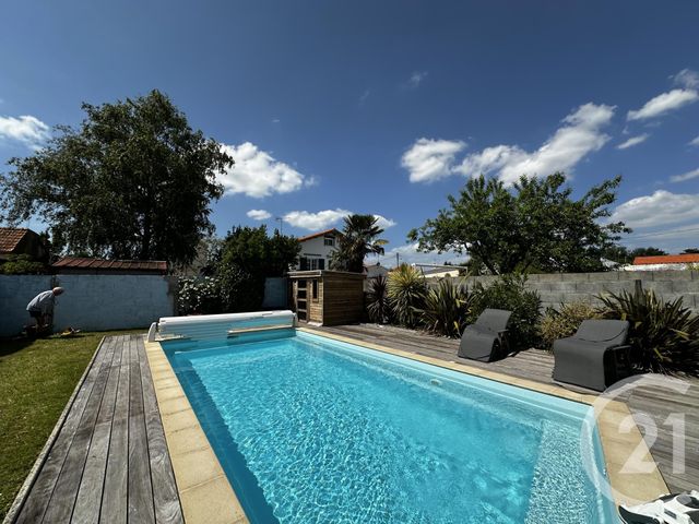 maison à louer - 5 pièces - 110.0 m2 - FOURAS - 17 - POITOU-CHARENTES - Century 21 Aunis Immo