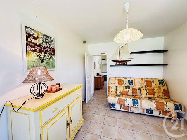 Appartement à louer - 3 pièces - 35.0 m2 - FOURAS - 17 - POITOU-CHARENTES - Century 21 Aunis Immo