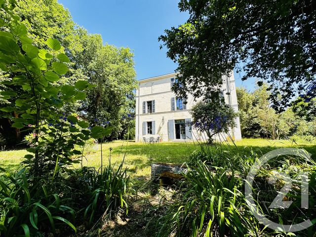 maison à vendre - 5 pièces - 249.1 m2 - FOURAS - 17 - POITOU-CHARENTES - Century 21 Aunis Immo