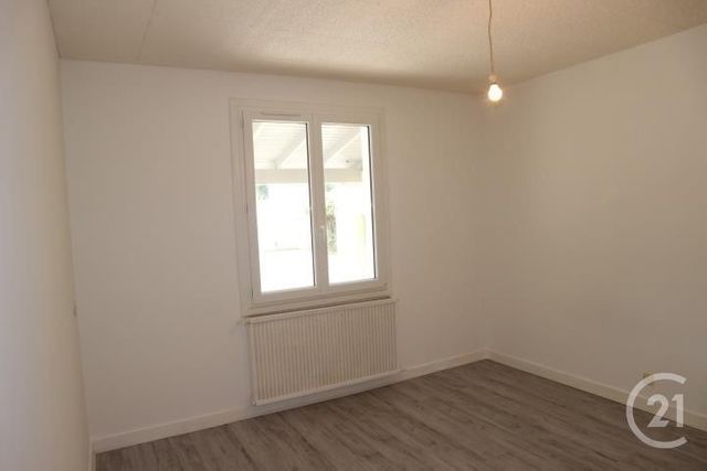 maison à louer - 5 pièces - 89.0 m2 - FOURAS - 17 - POITOU-CHARENTES - Century 21 Aunis Immo