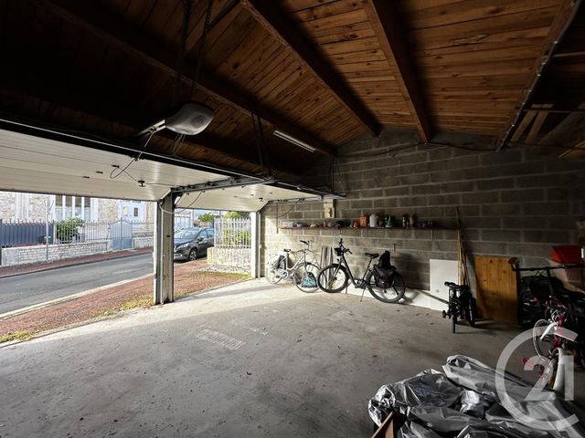 parking à louer - 37.0 m2 - FOURAS - 17 - POITOU-CHARENTES - Century 21 Aunis Immo