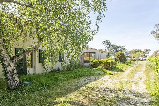 maison à vendre - 8 pièces - 265.9 m2 - FOURAS - 17 - POITOU-CHARENTES - Century 21 Aunis Immo