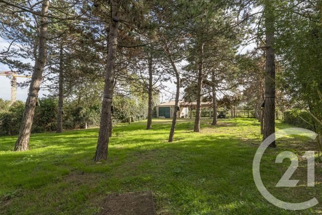 maison à vendre - 8 pièces - 265.9 m2 - FOURAS - 17 - POITOU-CHARENTES - Century 21 Aunis Immo