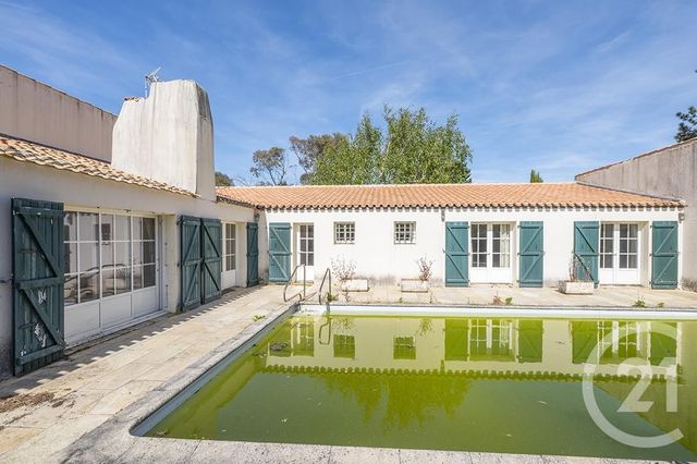 maison à vendre - 8 pièces - 265.9 m2 - FOURAS - 17 - POITOU-CHARENTES - Century 21 Aunis Immo