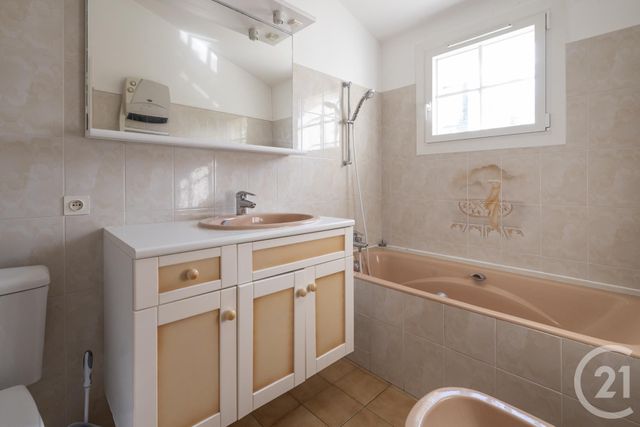 maison à vendre - 8 pièces - 265.9 m2 - FOURAS - 17 - POITOU-CHARENTES - Century 21 Aunis Immo