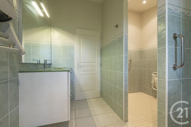 maison à vendre - 8 pièces - 265.9 m2 - FOURAS - 17 - POITOU-CHARENTES - Century 21 Aunis Immo