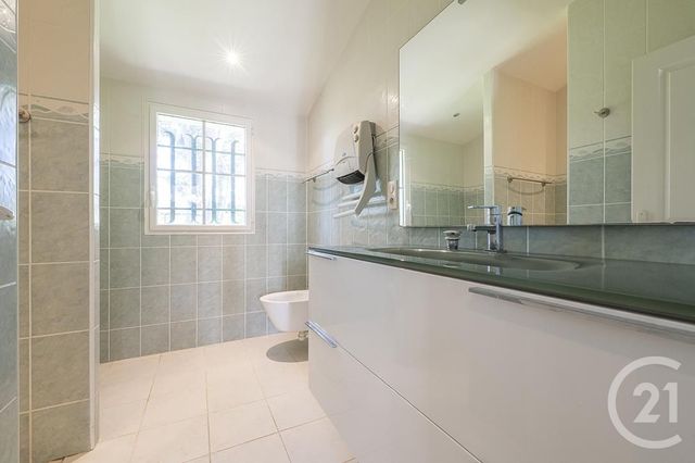 maison à vendre - 8 pièces - 265.9 m2 - FOURAS - 17 - POITOU-CHARENTES - Century 21 Aunis Immo