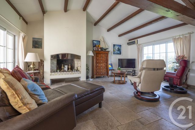 maison à vendre - 8 pièces - 265.9 m2 - FOURAS - 17 - POITOU-CHARENTES - Century 21 Aunis Immo