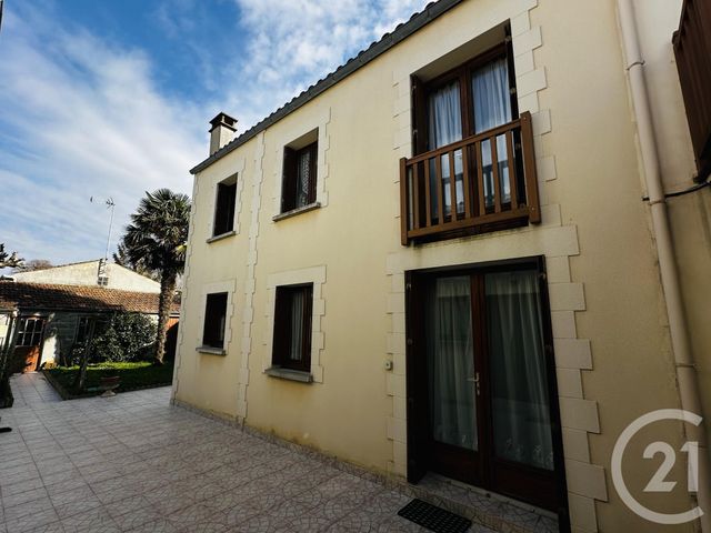 Appartement T2 à louer - 3 pièces - 49.0 m2 - FOURAS - 17 - POITOU-CHARENTES - Century 21 Aunis Immo