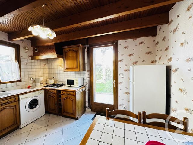 Appartement T2 à louer - 3 pièces - 49.0 m2 - FOURAS - 17 - POITOU-CHARENTES - Century 21 Aunis Immo