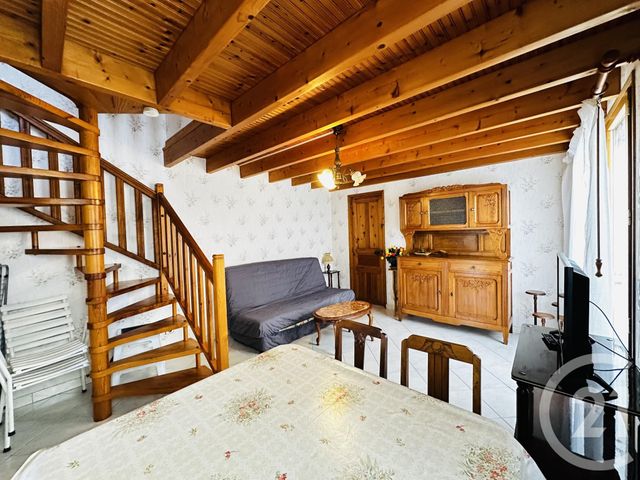 Appartement T2 à louer - 3 pièces - 49.0 m2 - FOURAS - 17 - POITOU-CHARENTES - Century 21 Aunis Immo