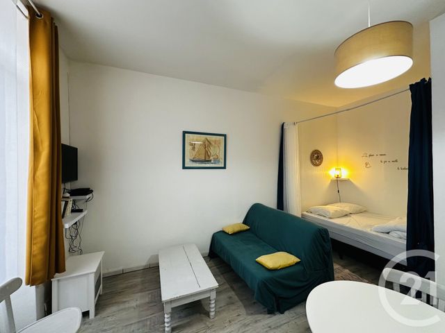 Appartement F1 à louer - 1 pièce - 25.0 m2 - ROCHEFORT - 17 - POITOU-CHARENTES - Century 21 Aunis Immo