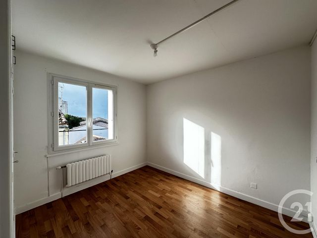 Appartement T2 à louer - 2 pièces - 38.18 m2 - FOURAS - 17 - POITOU-CHARENTES - Century 21 Aunis Immo