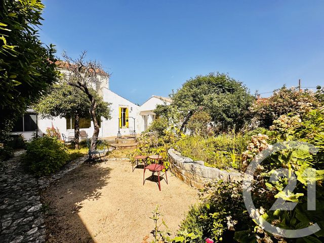 maison à vendre - 8 pièces - 166.3 m2 - FOURAS - 17 - POITOU-CHARENTES - Century 21 Aunis Immo