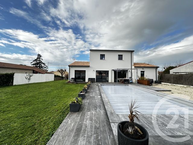maison à louer - 5 pièces - 136.0 m2 - FOURAS - 17 - POITOU-CHARENTES - Century 21 Aunis Immo