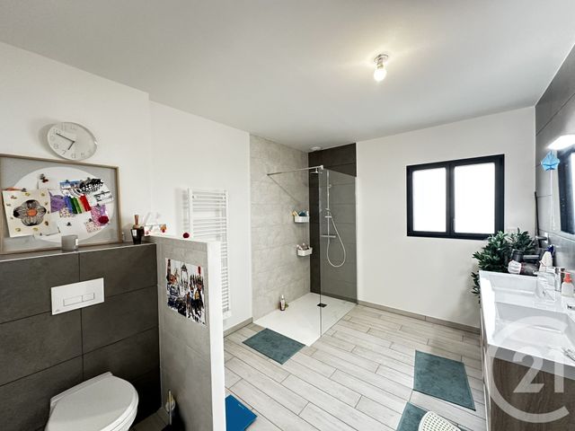 maison à louer - 5 pièces - 136.0 m2 - FOURAS - 17 - POITOU-CHARENTES - Century 21 Aunis Immo