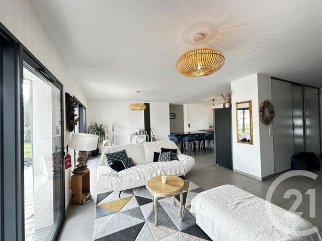 maison à louer - 5 pièces - 136.0 m2 - FOURAS - 17 - POITOU-CHARENTES - Century 21 Aunis Immo