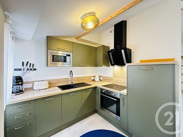 Appartement F3 à louer - 3 pièces - 56.0 m2 - ROCHEFORT - 17 - POITOU-CHARENTES - Century 21 Aunis Immo