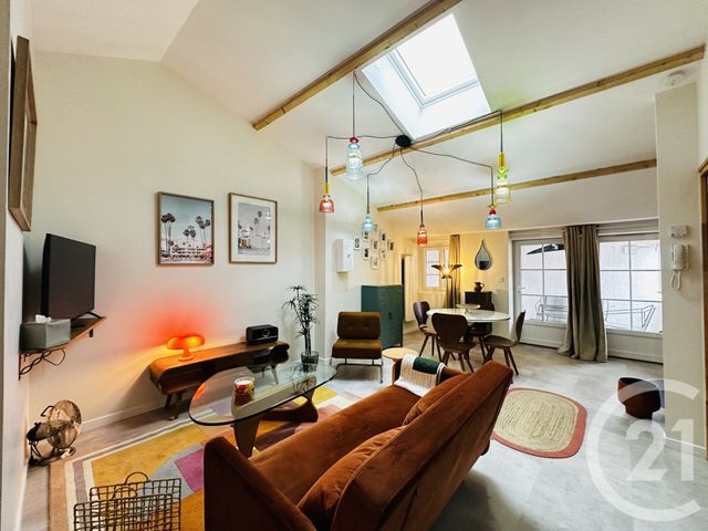 Appartement F3 à louer - 3 pièces - 56.0 m2 - ROCHEFORT - 17 - POITOU-CHARENTES - Century 21 Aunis Immo