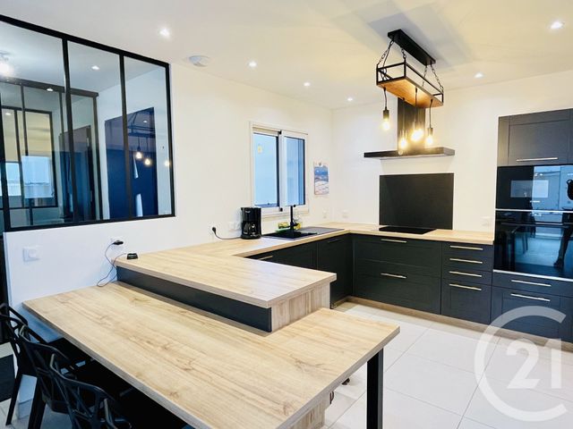 maison à vendre - 5 pièces - 109.0 m2 - AIGREFEUILLE D AUNIS - 17 - POITOU-CHARENTES - Century 21 Aunis Immo