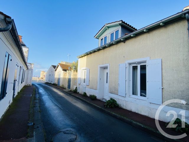 maison à louer - 3 pièces - 42.75 m2 - FOURAS - 17 - POITOU-CHARENTES - Century 21 Aunis Immo