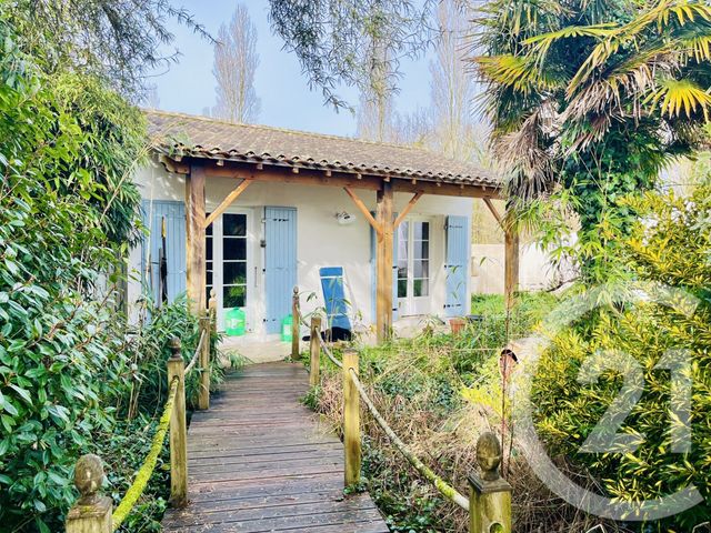 maison à vendre - 5 pièces - 162.0 m2 - ST LAURENT DE LA PREE - 17 - POITOU-CHARENTES - Century 21 Aunis Immo