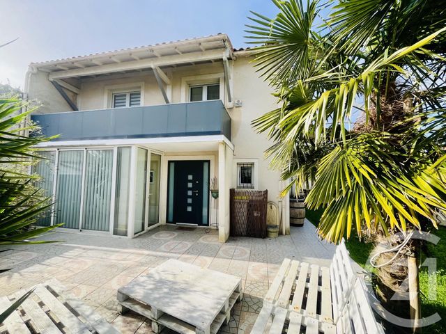 maison à vendre - 6 pièces - 177.7 m2 - FOURAS - 17 - POITOU-CHARENTES - Century 21 Aunis Immo