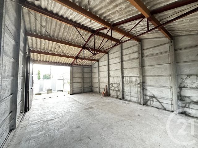 parking à louer - 86.0 m2 - FOURAS - 17 - POITOU-CHARENTES - Century 21 Aunis Immo