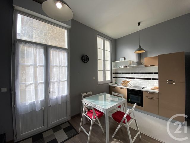 Appartement à louer - 2 pièces - 37.69 m2 - ROCHEFORT - 17 - POITOU-CHARENTES - Century 21 Aunis Immo
