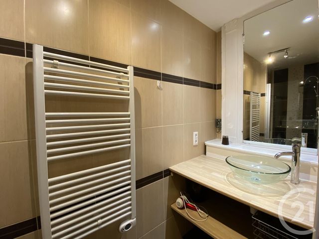 Appartement à louer - 2 pièces - 37.69 m2 - ROCHEFORT - 17 - POITOU-CHARENTES - Century 21 Aunis Immo