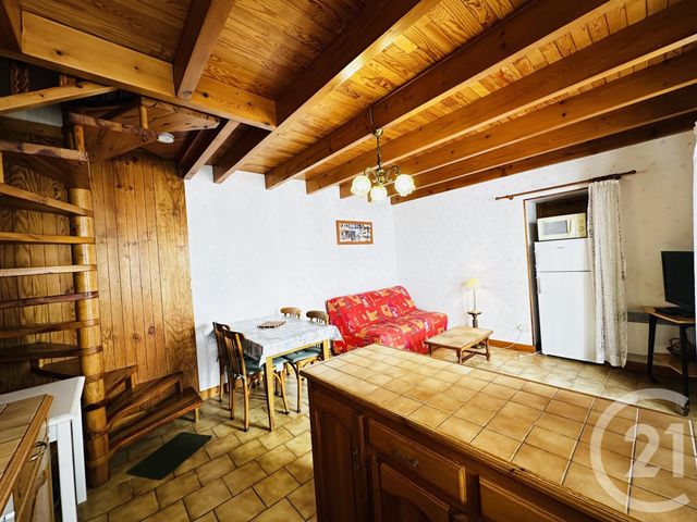 Appartement F1 à louer - 2 pièces - 35.0 m2 - FOURAS - 17 - POITOU-CHARENTES - Century 21 Aunis Immo