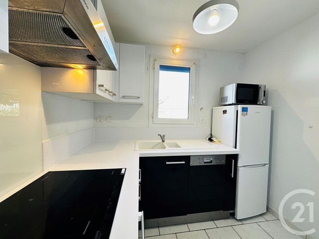 maison à louer - 5 pièces - 80.0 m2 - FOURAS - 17 - POITOU-CHARENTES - Century 21 Aunis Immo