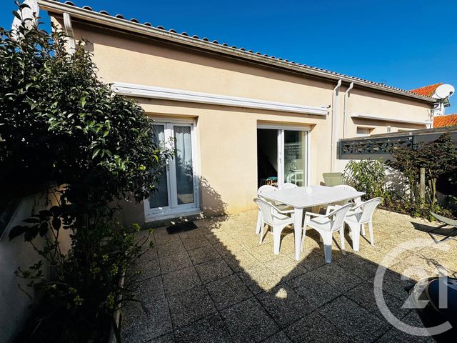 maison à louer - 5 pièces - 80.0 m2 - FOURAS - 17 - POITOU-CHARENTES - Century 21 Aunis Immo