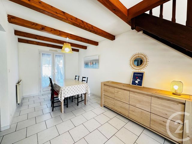 maison à louer - 5 pièces - 80.0 m2 - FOURAS - 17 - POITOU-CHARENTES - Century 21 Aunis Immo