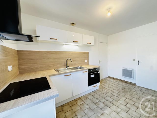 maison à louer - 4 pièces - 89.24 m2 - FOURAS - 17 - POITOU-CHARENTES - Century 21 Aunis Immo