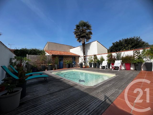 maison à vendre - 6 pièces - 140.0 m2 - FOURAS - 17 - POITOU-CHARENTES - Century 21 Aunis Immo